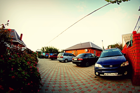 Охраняемая автостоянка